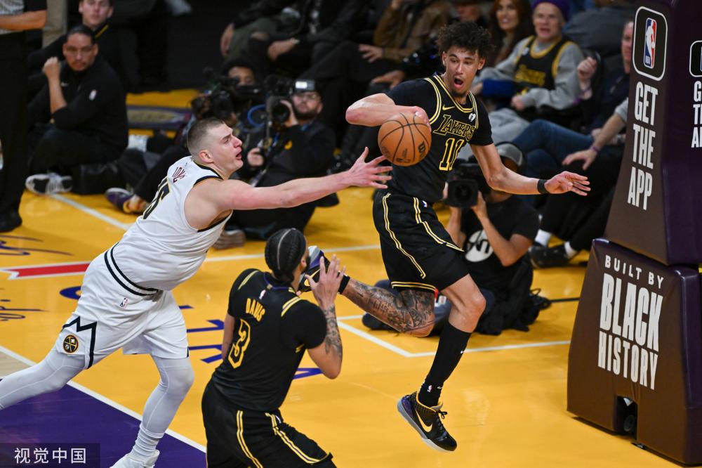 了其卓越的 了其卓越的