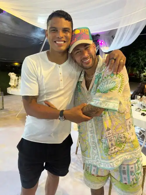 赛中并非传 赛中并非传