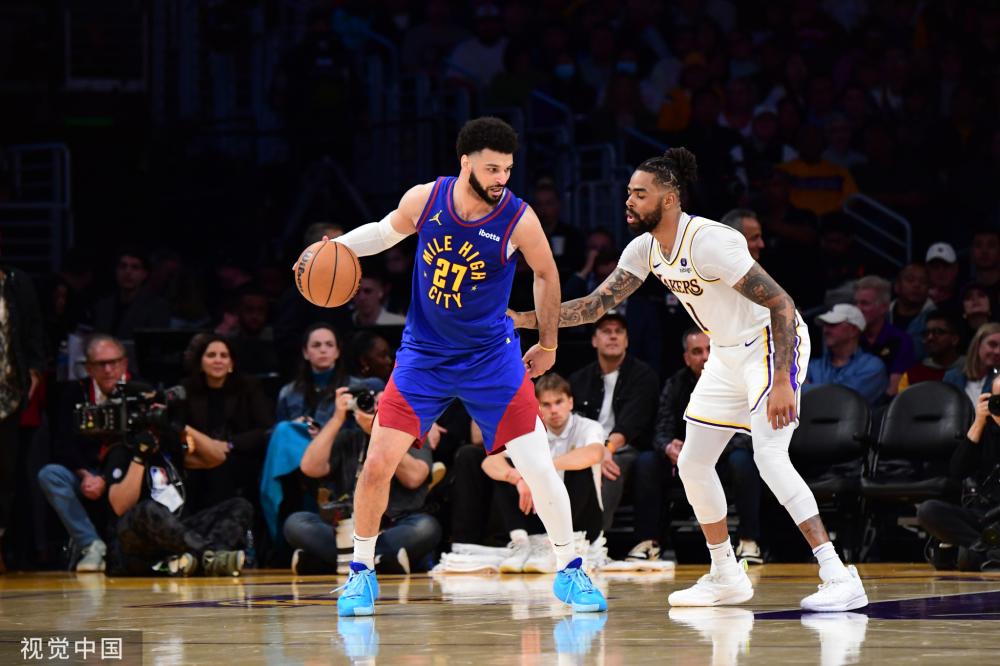 并再次成为 并再次成为