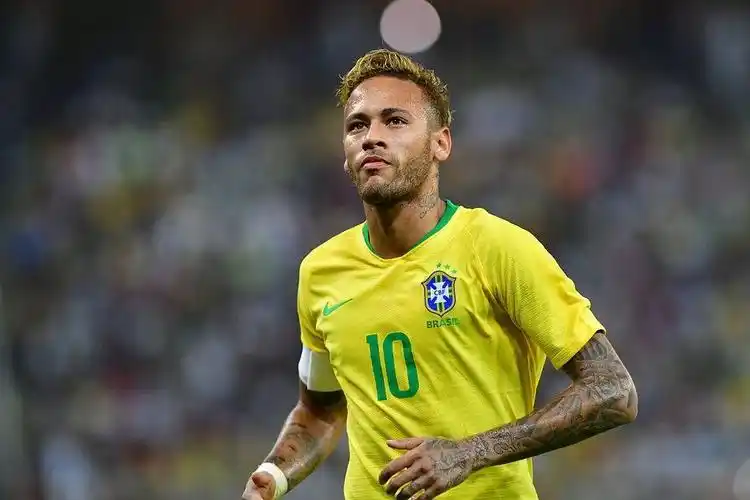 本赛季的欧 本赛季的欧